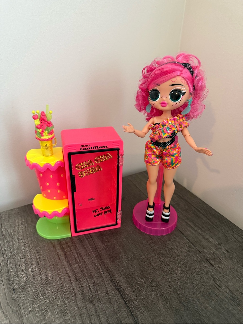 🍓 LOL Surprise OMG Sweet Nails Pinky Pops Fruit Shop Doll & Playset 🍓